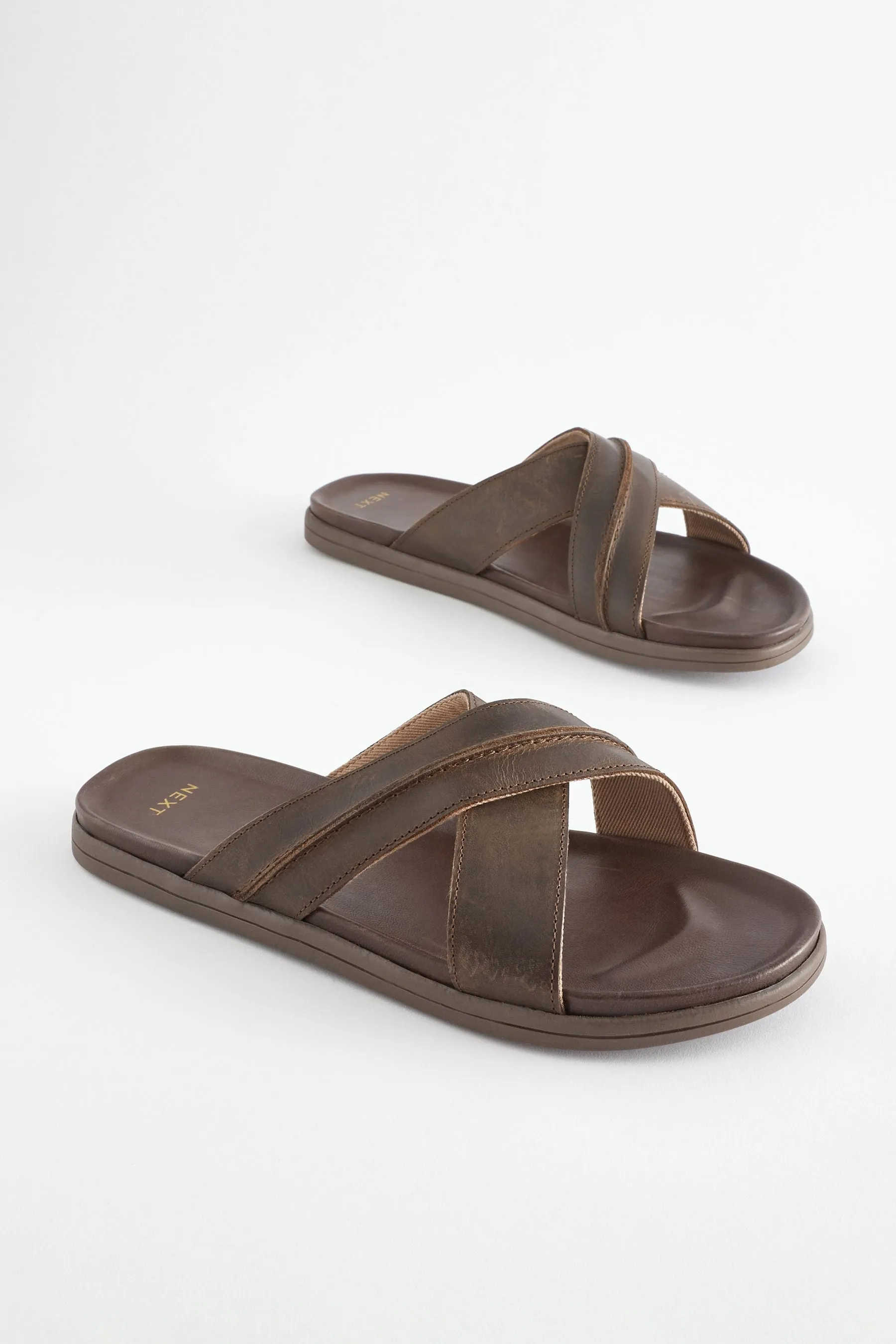 Marrone cioccolato  - Sandali in pelle con fasce incrociate